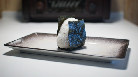 Onigiri de bacalao